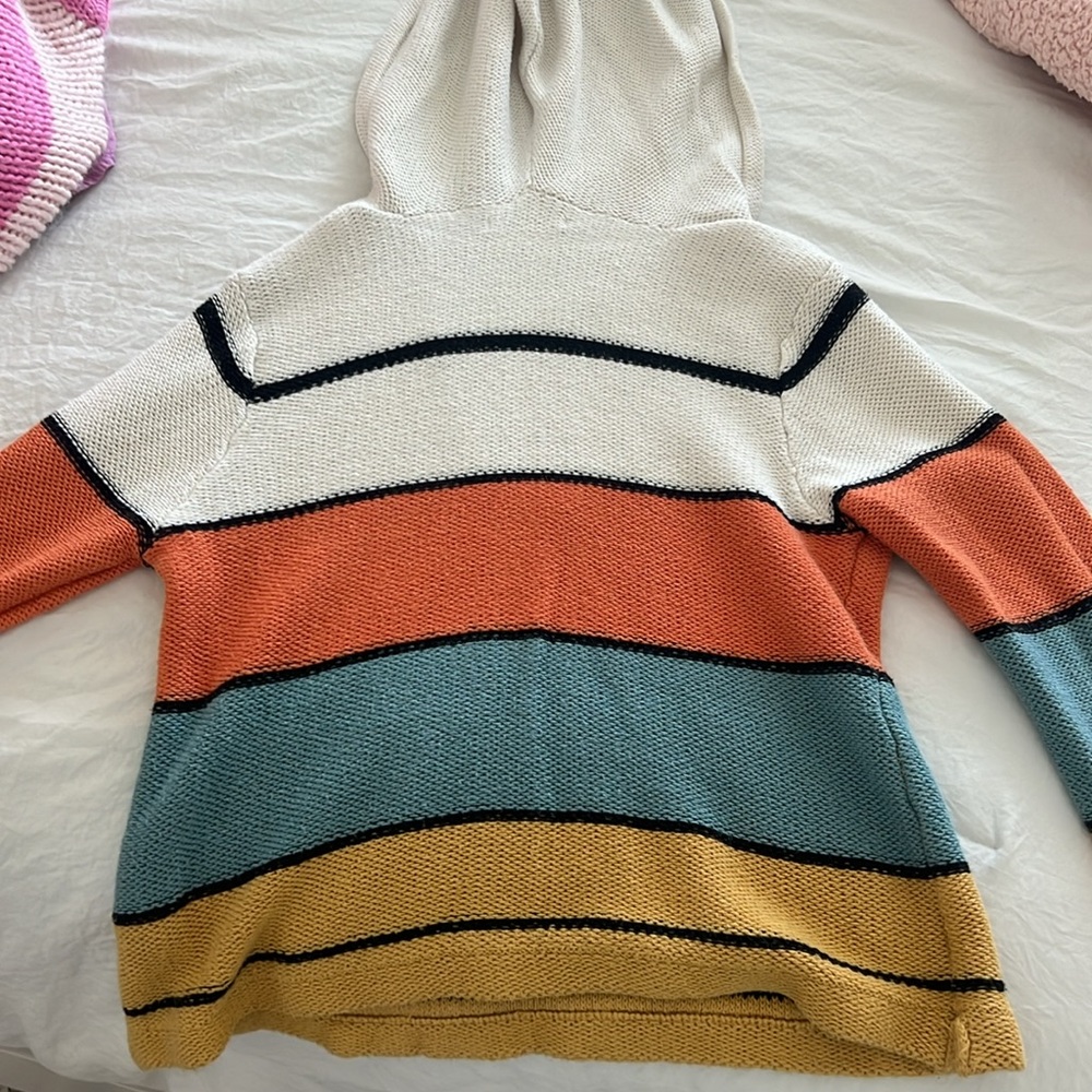 O’Neill sweater - Picture 4 of 4